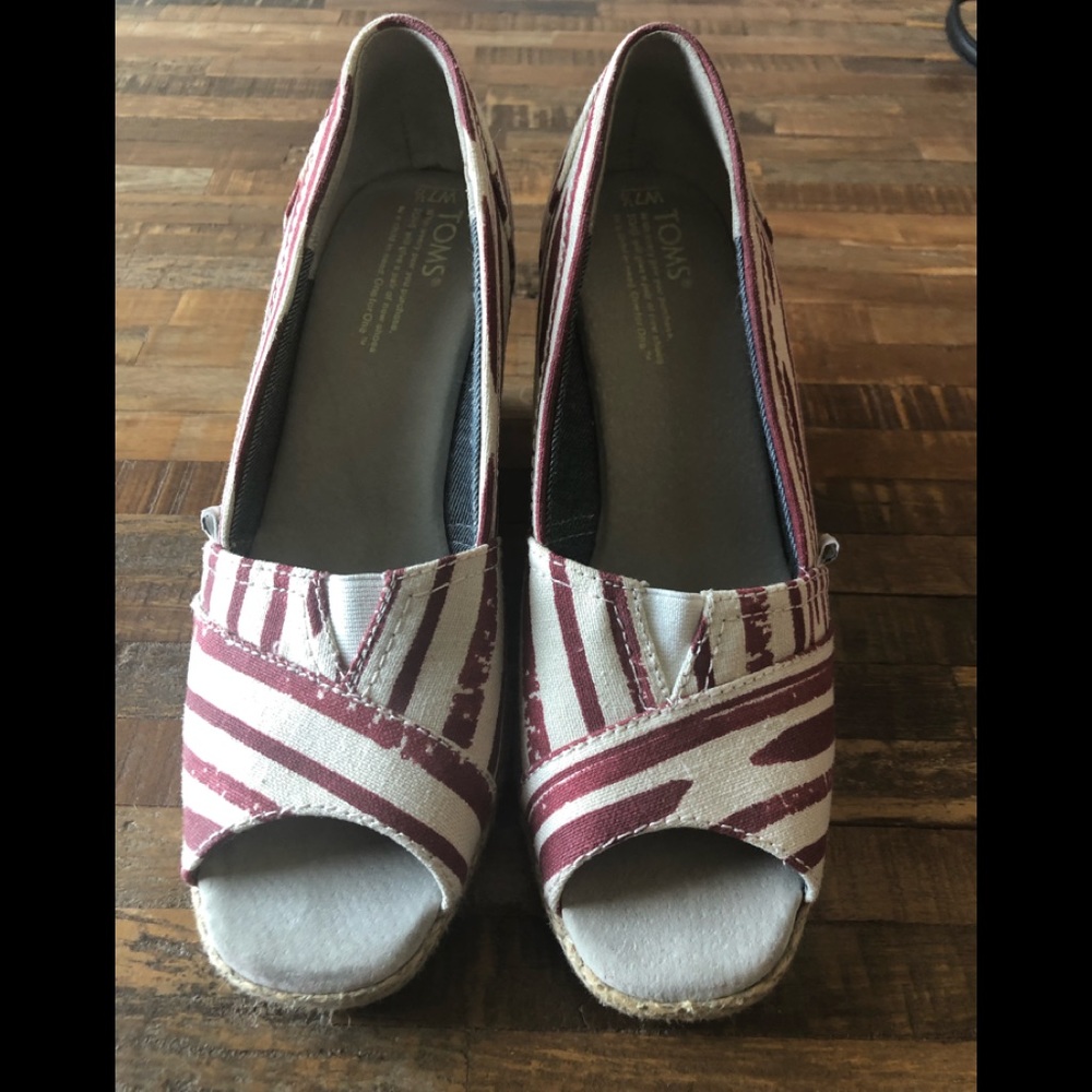 Tom’s Espadrilles Red & White